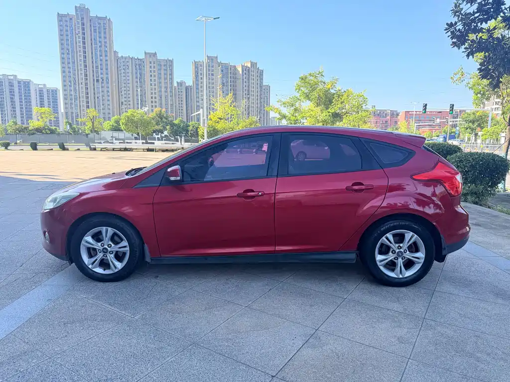 Ford Focus — миниатюра 4