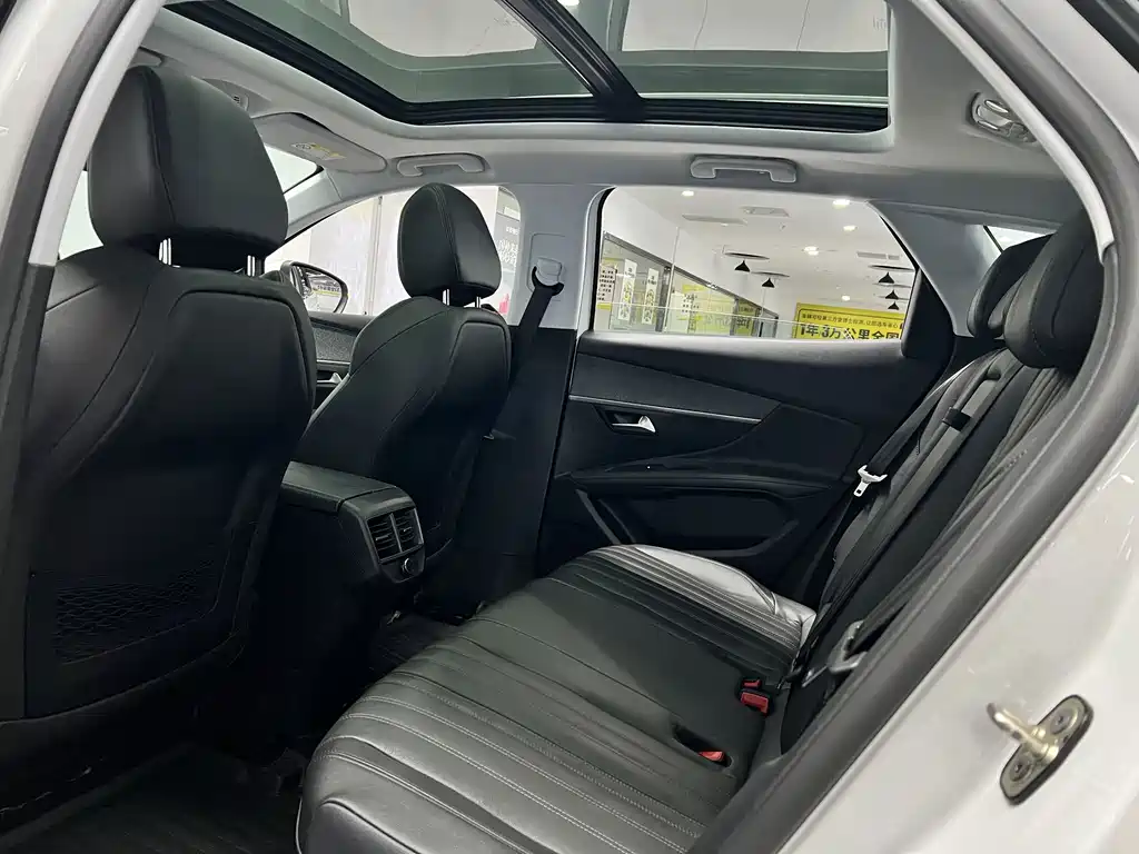 Peugeot 4008 — миниатюра 16