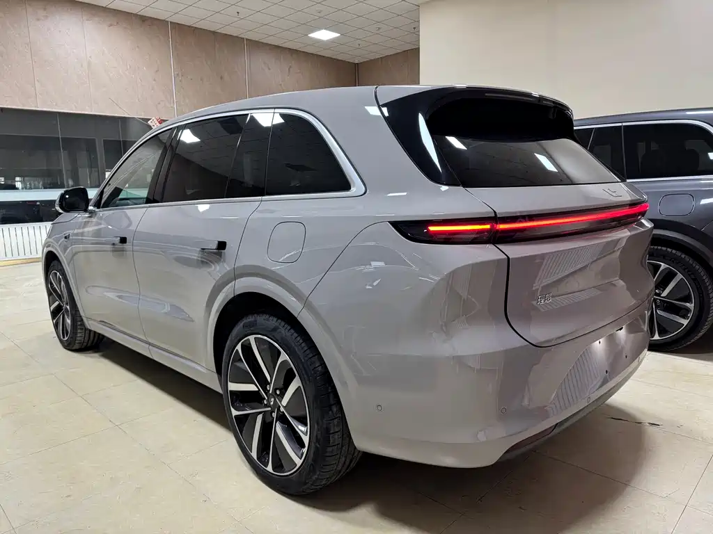 Li Auto IDEAL L6