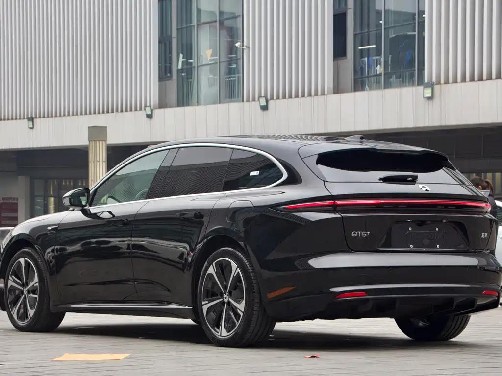 NIO NIO ET5T