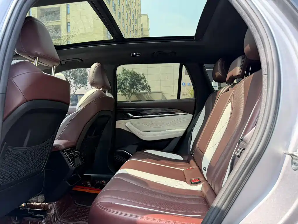 Geely Xingyue L — миниатюра 10