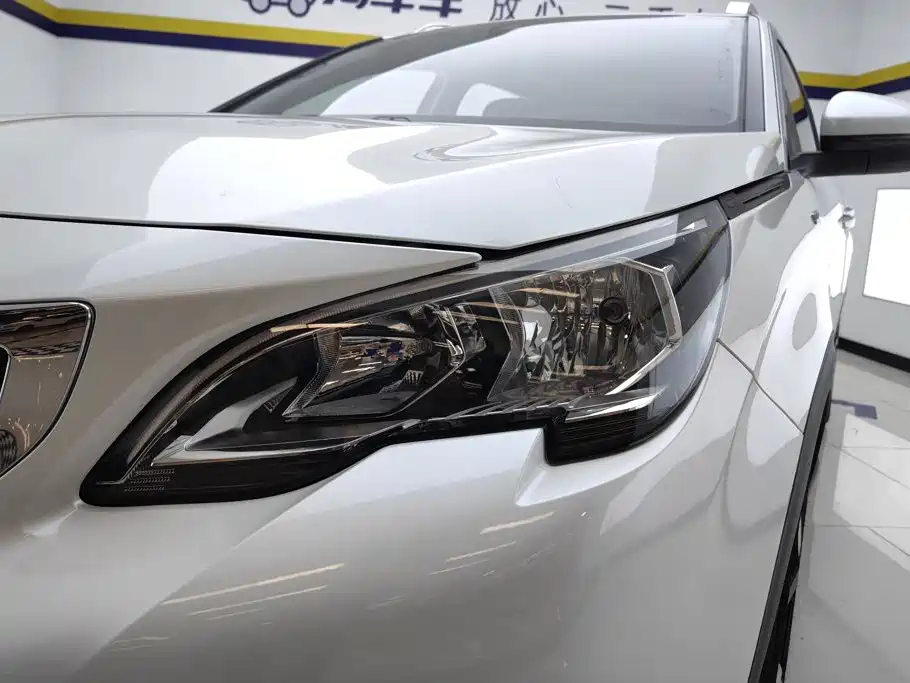 Peugeot 4008 — миниатюра 5
