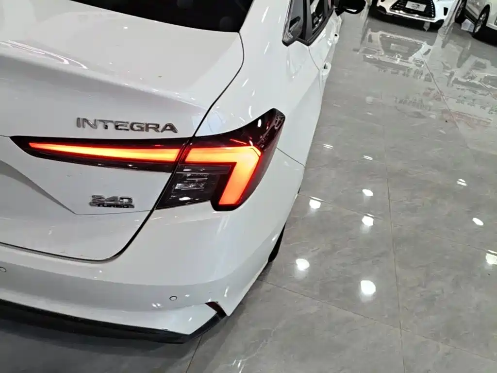 Honda Integra — миниатюра 8