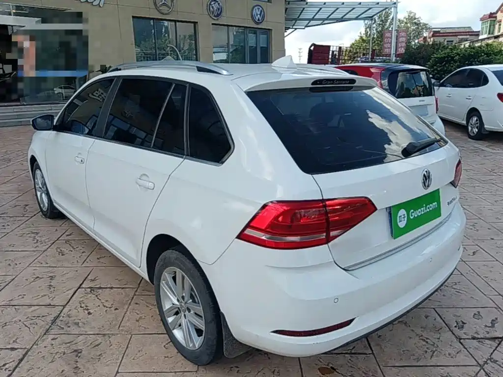Volkswagen Santana — миниатюра 5
