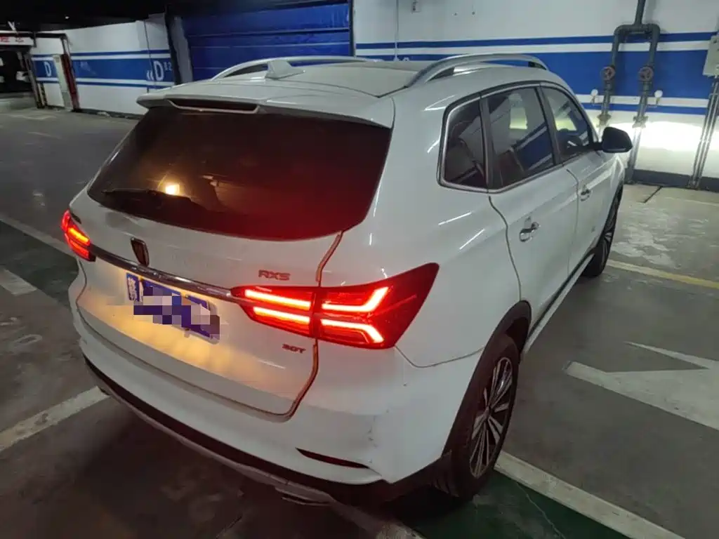 Roewe RX5 — миниатюра 7