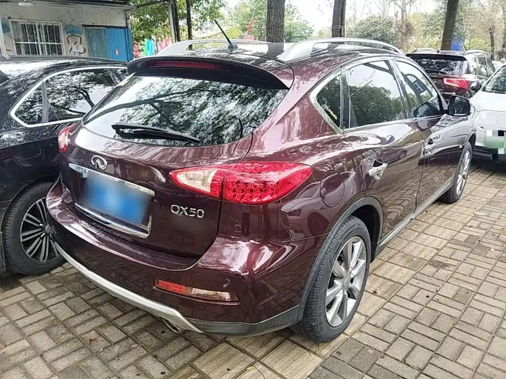 Infiniti QX50 — миниатюра 7
