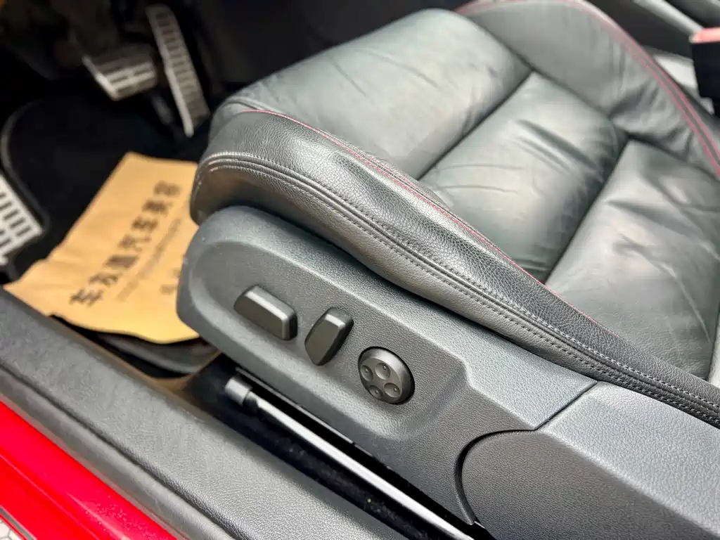 Volkswagen Golf GTI — миниатюра 14