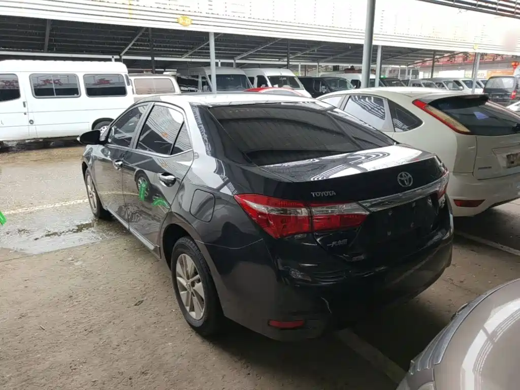 Toyota Corolla — миниатюра 5