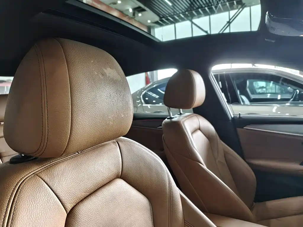 BMW 5 Series (Import) — миниатюра 21
