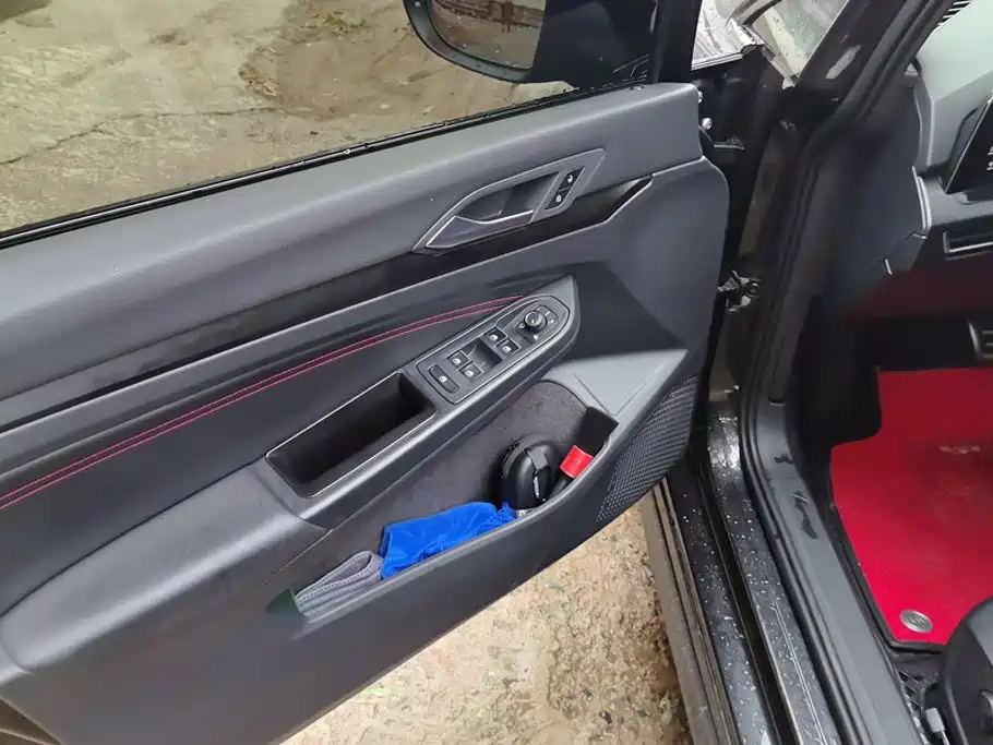 Volkswagen Golf GTI — миниатюра 7