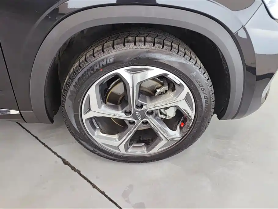 Geely Monjaro L 2024 2.0TD AT