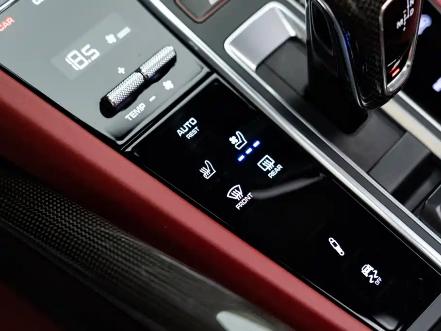 Porsche Cayenne Hybrid — миниатюра 26