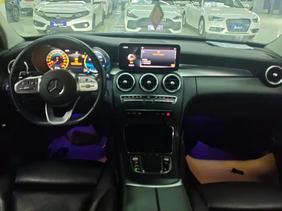Mercedes-Benz C-Class — миниатюра 12