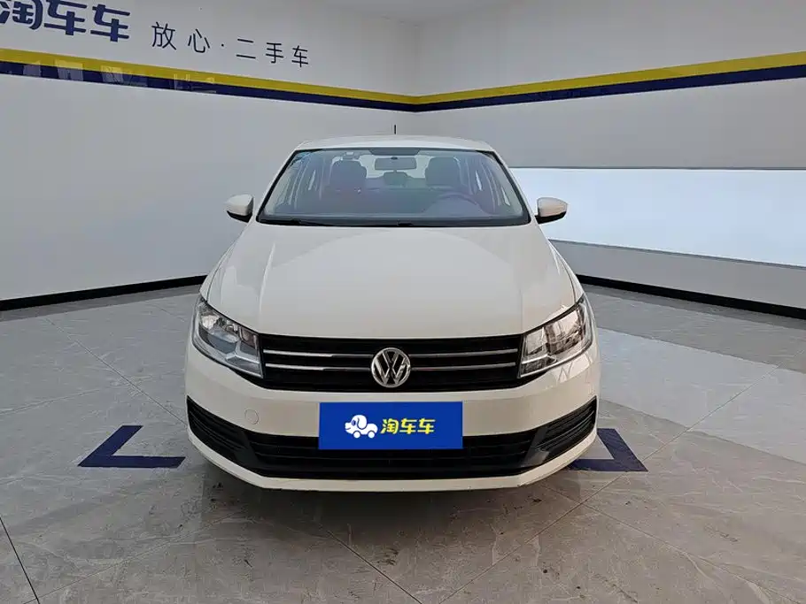 Volkswagen Santana — миниатюра 2