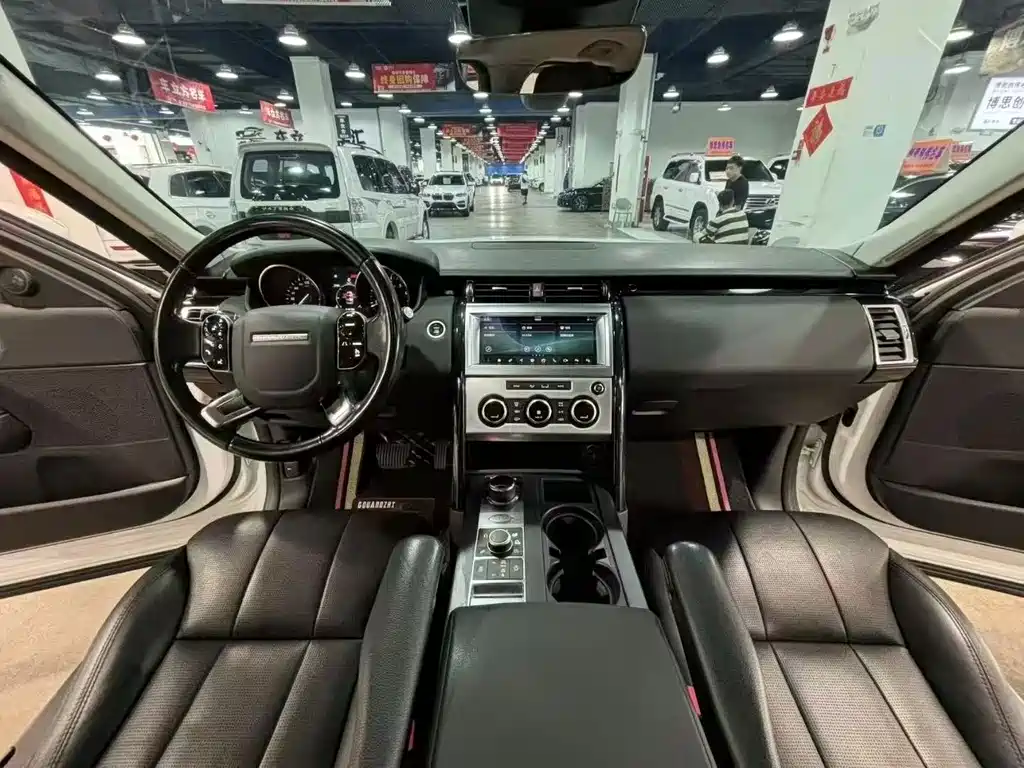 Land Rover Discovery — миниатюра 5