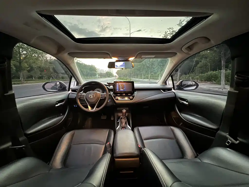 Toyota Corolla — миниатюра 11
