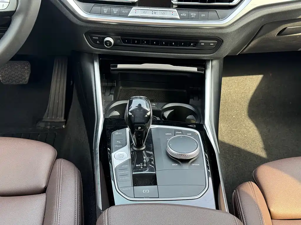 BMW 3 Series — миниатюра 13