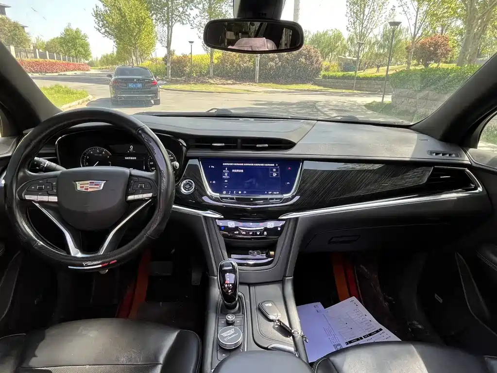 Cadillac XT6 — миниатюра 9