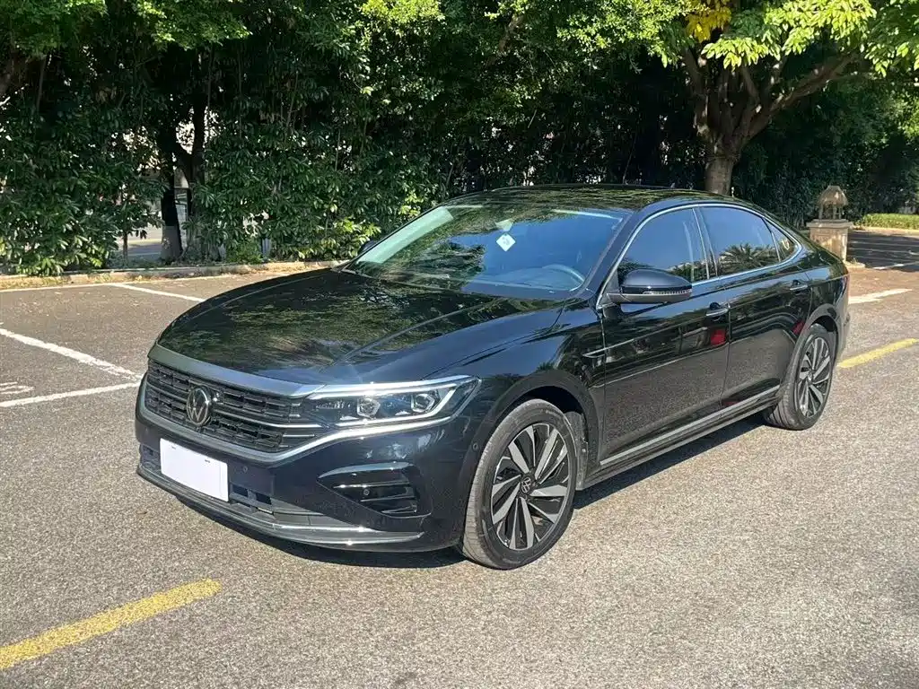 Volkswagen Passat 2025 Outstanding 330TSI Elite Edition