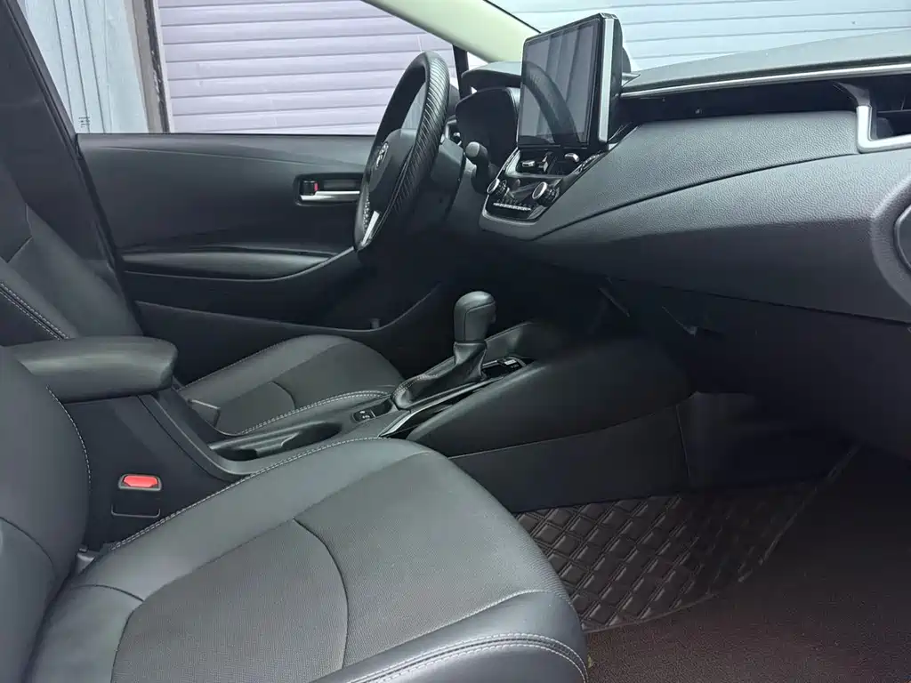 Toyota Corolla — миниатюра 13
