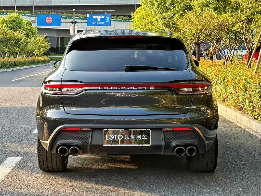 Porsche Macan — миниатюра 5
