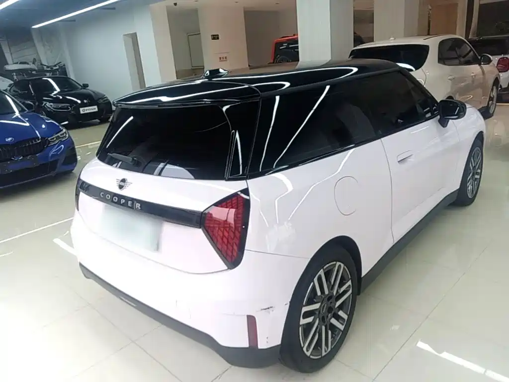 MINI MINI COOPER EV — миниатюра 5