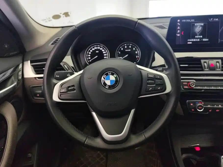 BMW X1 — миниатюра 15