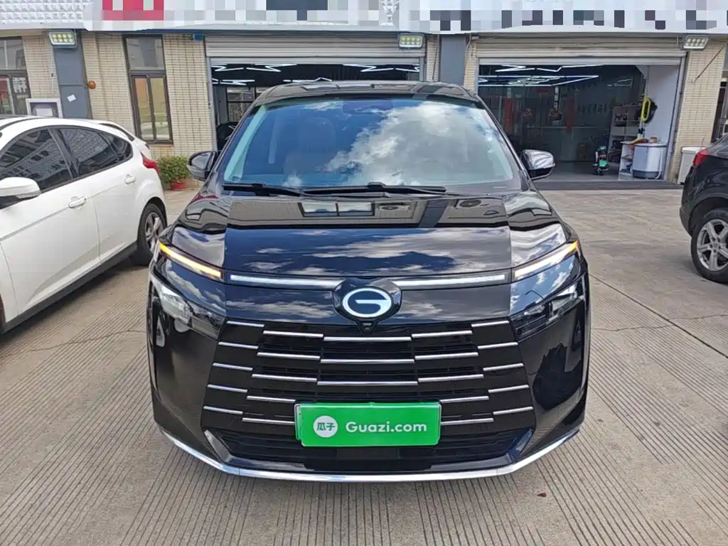 GAC Motor Trumpchi E8 PHEV — миниатюра 3