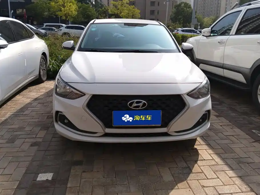 Hyundai Elantra — миниатюра 2