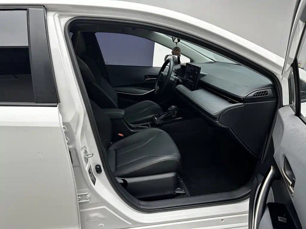 Toyota Corolla — миниатюра 12