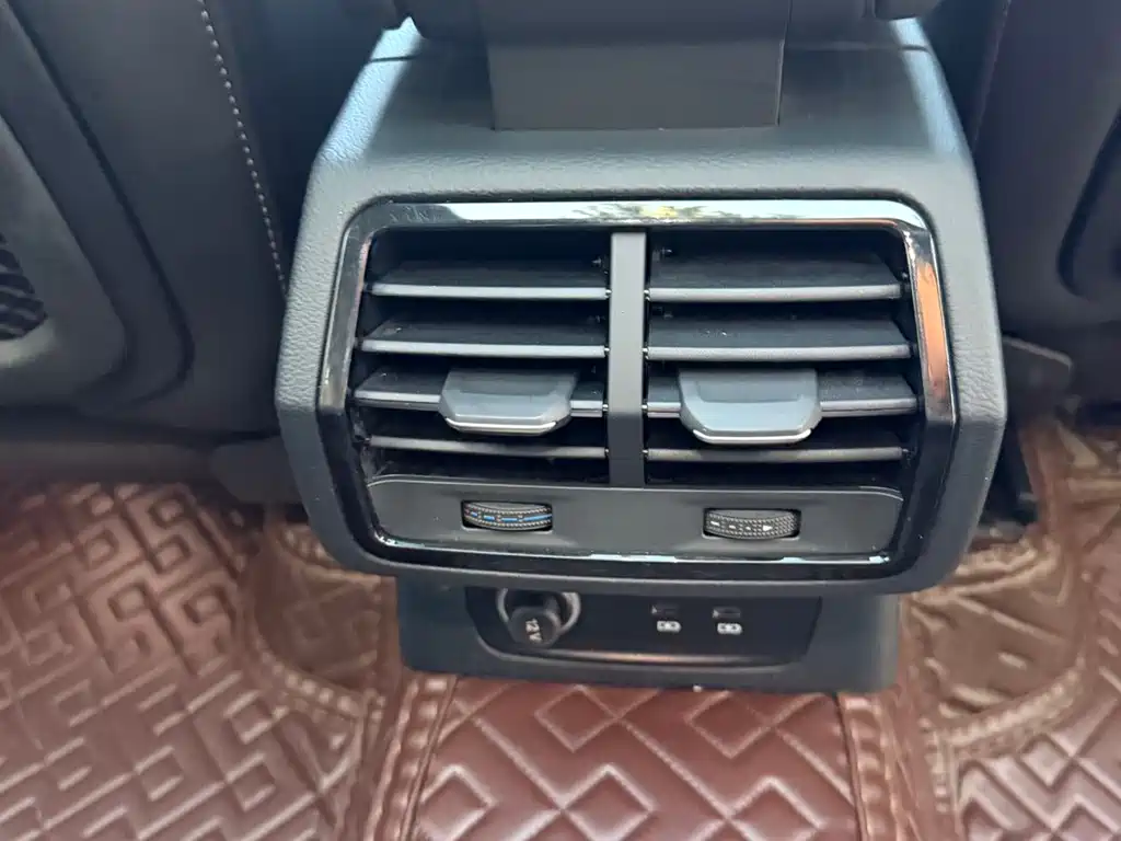 Audi Q3 — миниатюра 14