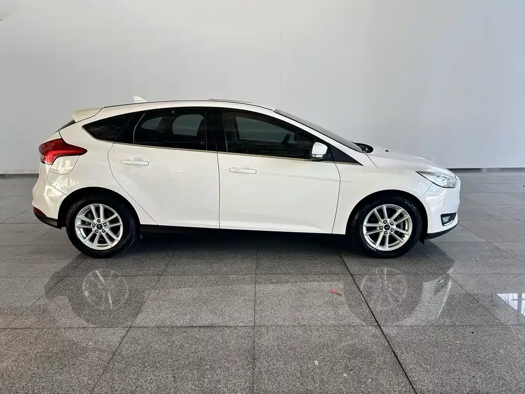 Ford Focus — миниатюра 3