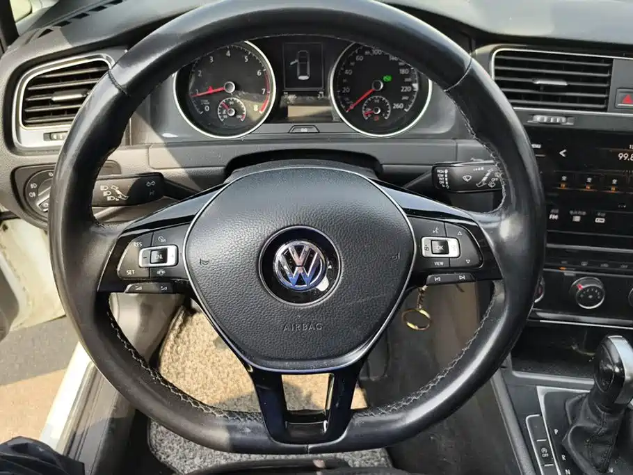 Volkswagen Golf — миниатюра 15