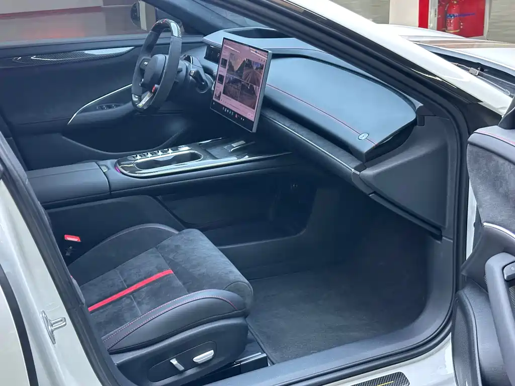 XIAOMI CAR XIAOMI SU7 ULTRA