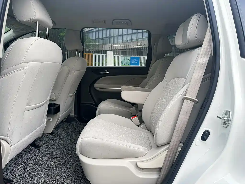 GAC Motor Trumpchi M6 — миниатюра 12