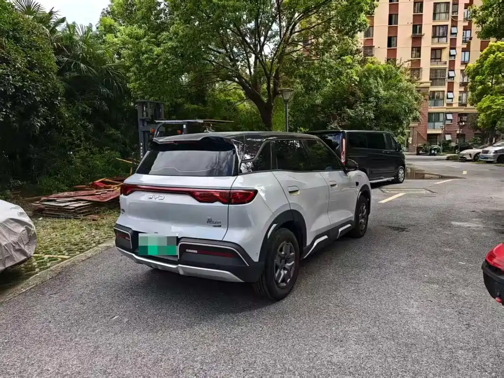 BYD Yuan UP — миниатюра 9