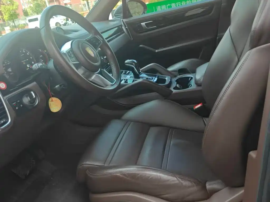 Porsche Cayenne Hybrid — миниатюра 5