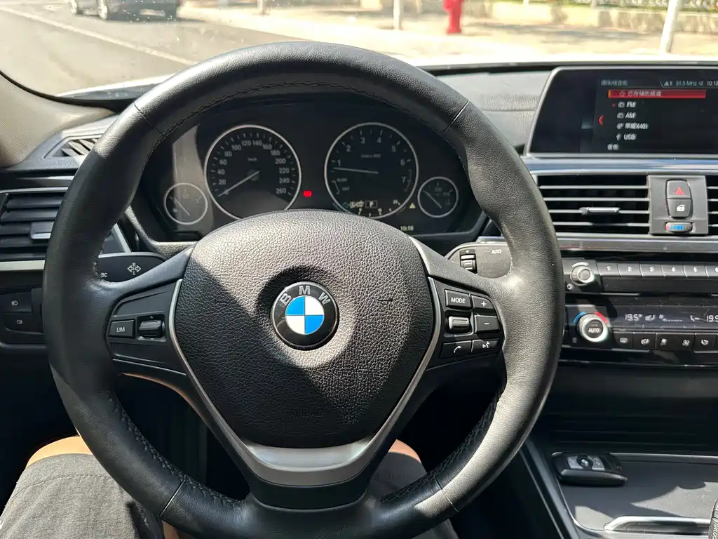 BMW 3 Series — миниатюра 8