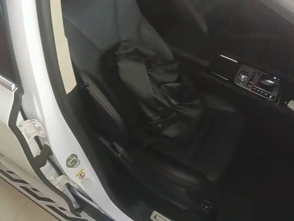 BYD Tang New Energy — миниатюра 25