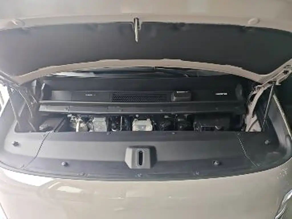 Li Auto Li MEGA — миниатюра 20