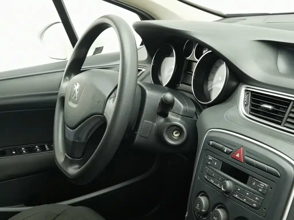 Peugeot 308 — миниатюра 22