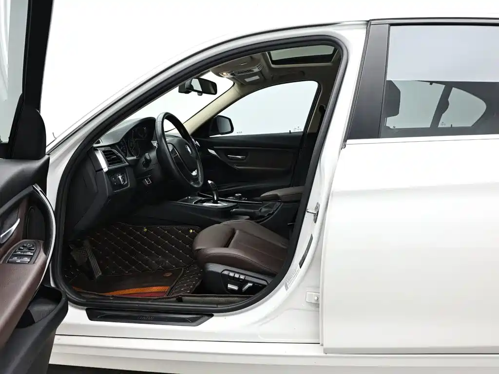 BMW 3 Series — миниатюра 10