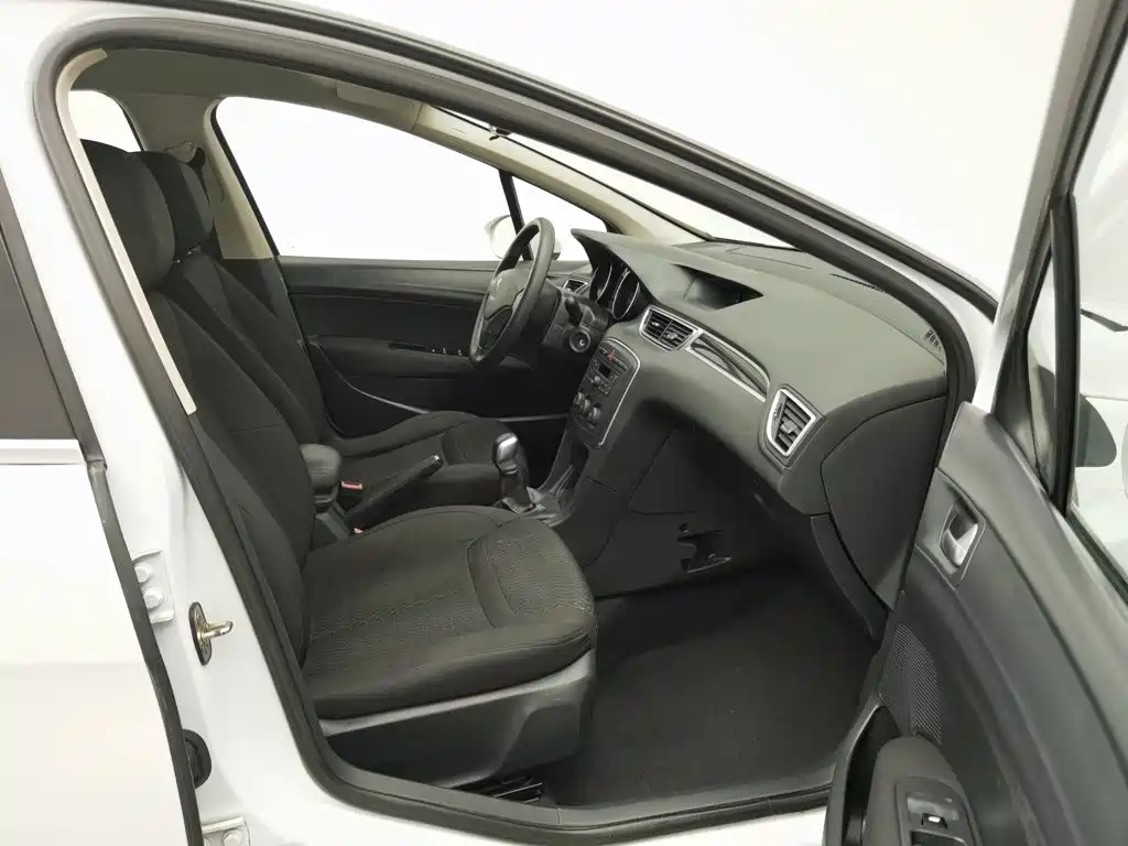 Peugeot 308 — миниатюра 23
