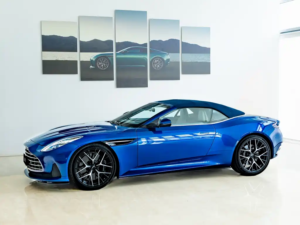 Aston Martin DB12 2025 4.0T V8 Volante