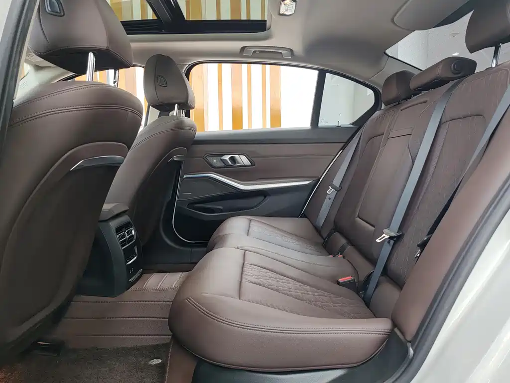 BMW i3 — миниатюра 8