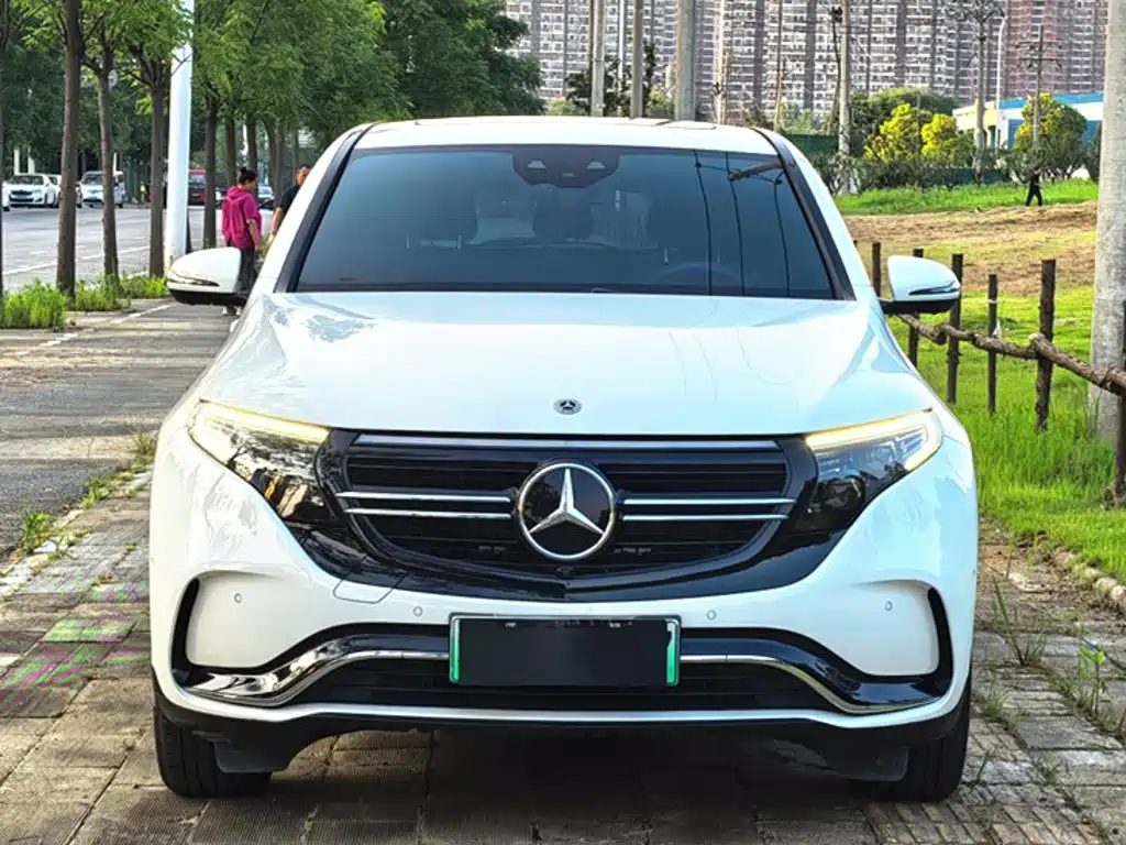 Mercedes-Benz EQC — миниатюра 5