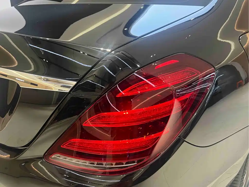 Mercedes-Benz S-Class — миниатюра 9