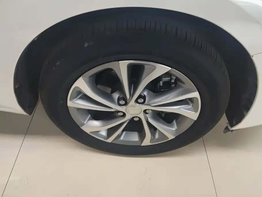 Buick Verano — миниатюра 6