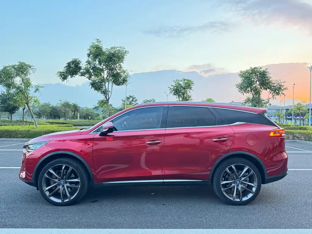 BYD Tang New Energy — миниатюра 8
