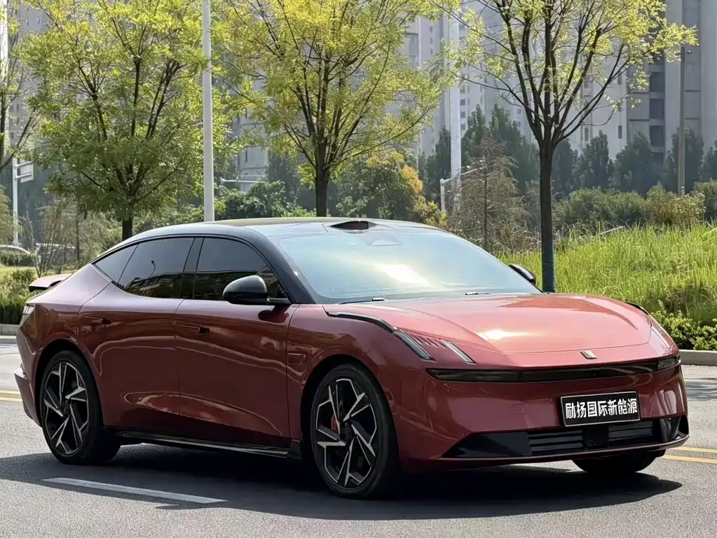 Lynk & Co Z10 — миниатюра 3